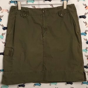 Woman’s Eddie Bauer skirt
